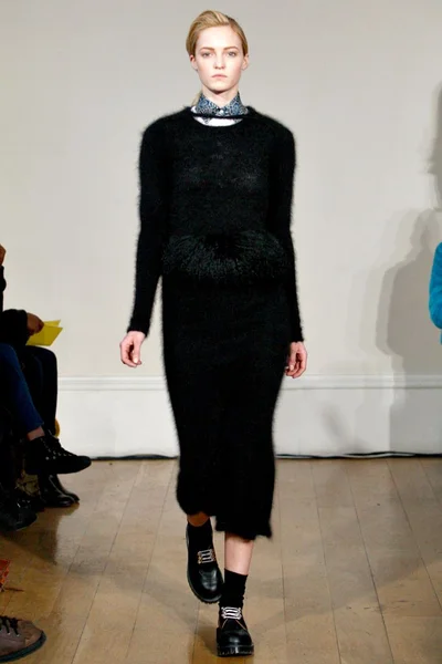 Look 4